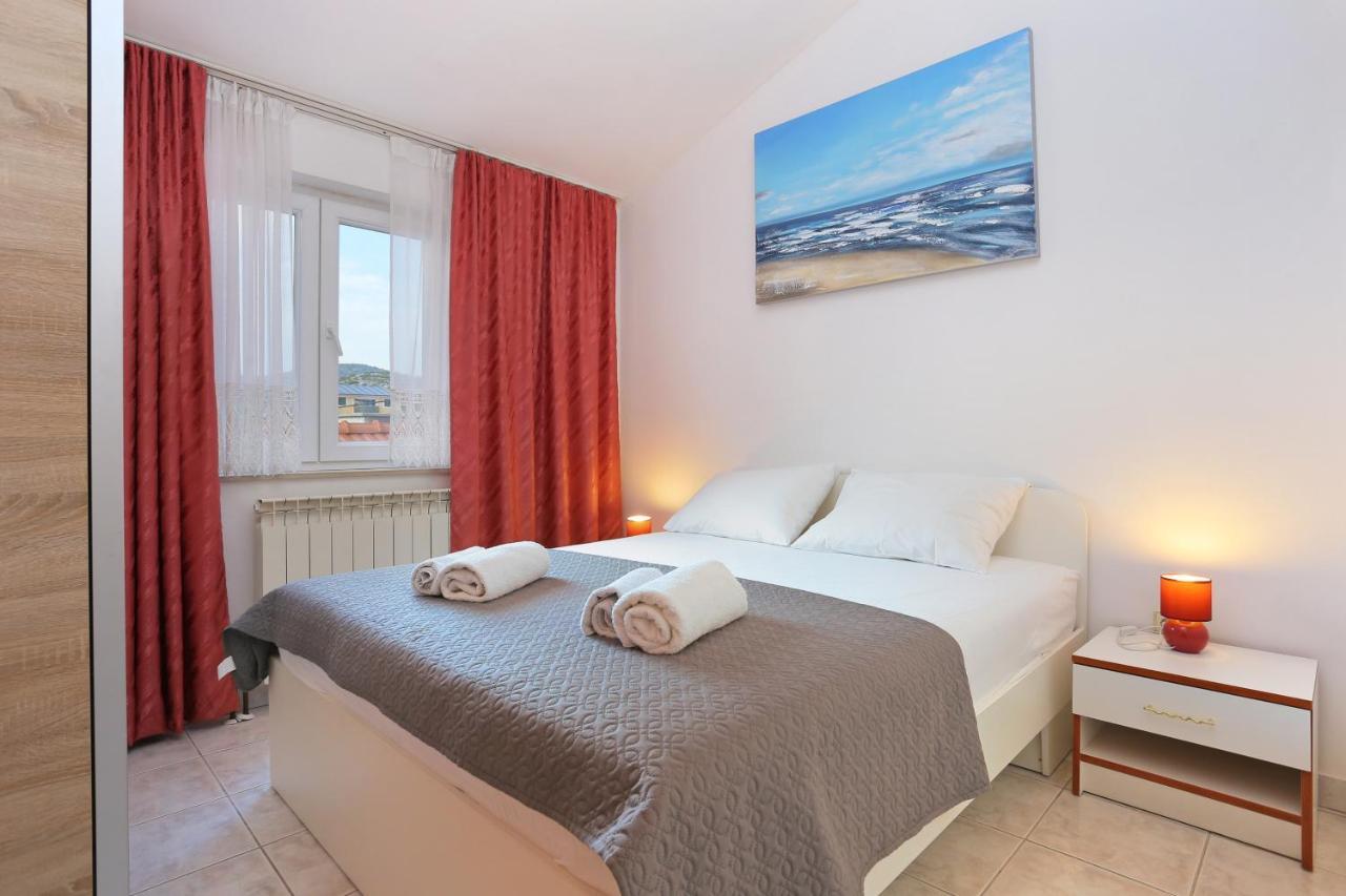 Apartments And Rooms With Parking Space Marina, Trogir - 5953 Exterior foto